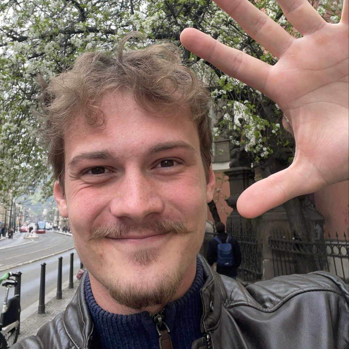 Yann (chybí obrázek)